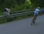 Der Sturz von Frank Schleck whrend der fnften Etappe der Tour de Suisse 2008
